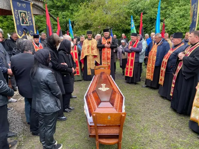 У Вимислівці попрощалися з Андрієм Яцулою, який загинув, обороняючи Україну