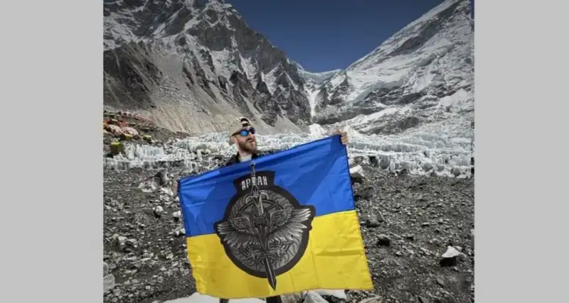 На милицях до вершини: як українські спецпризначенці з ампутаціями підкорили Еверест На милицях до вершини: як українські спецпризначенці з ампутаціями підкорили Еверест