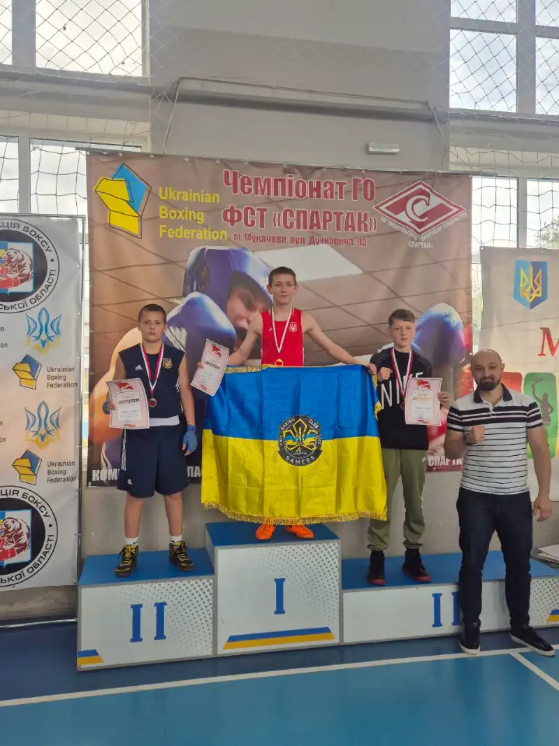 Тернопільські боксери з тріумфом повернулися з чемпіонату України у Мукачеві